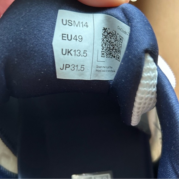 On Men’s Size 14 Running Shoes | NWT | White Blue Red gold | No Lid on clouds - Picture 13 of 14